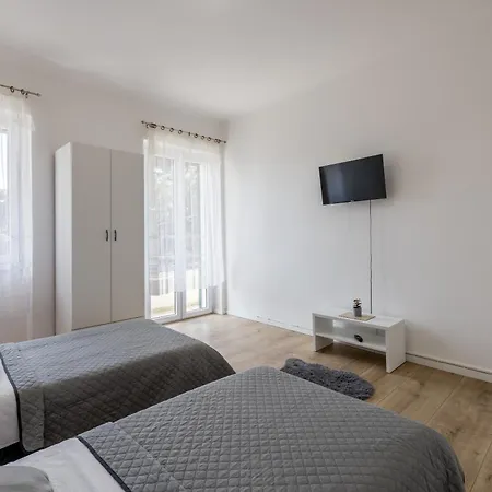 Comfy 2-bedroom In Great Location Close To It Apartman Split